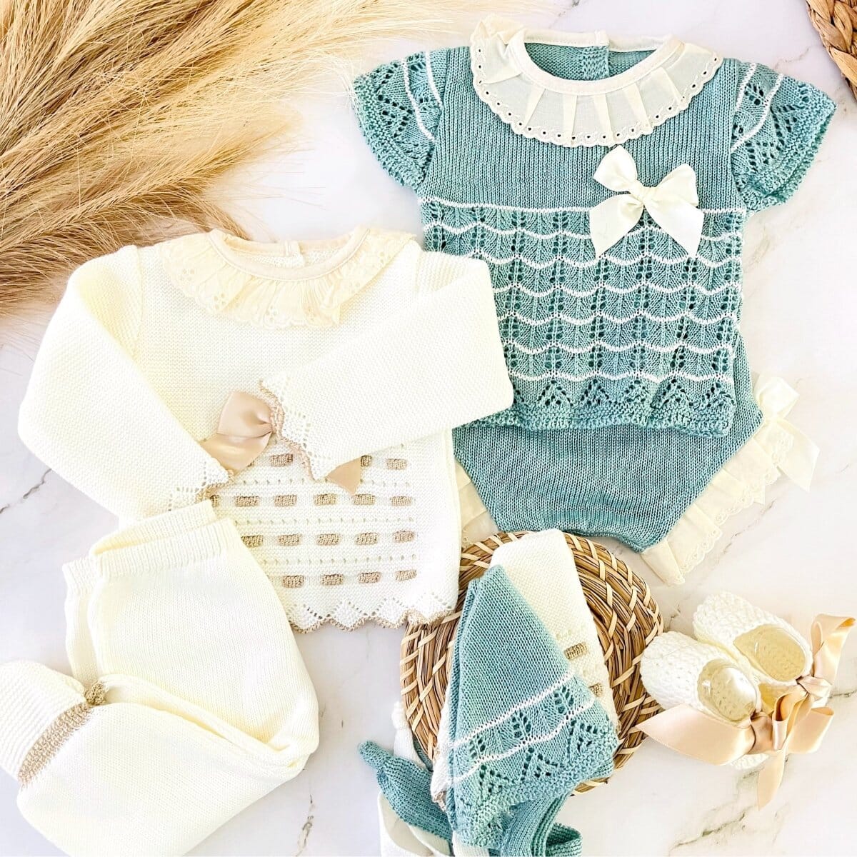 Baby Girl Knitted Set Luxury Box | HELENA CHRISTMAS COLLECTION Baboxie 