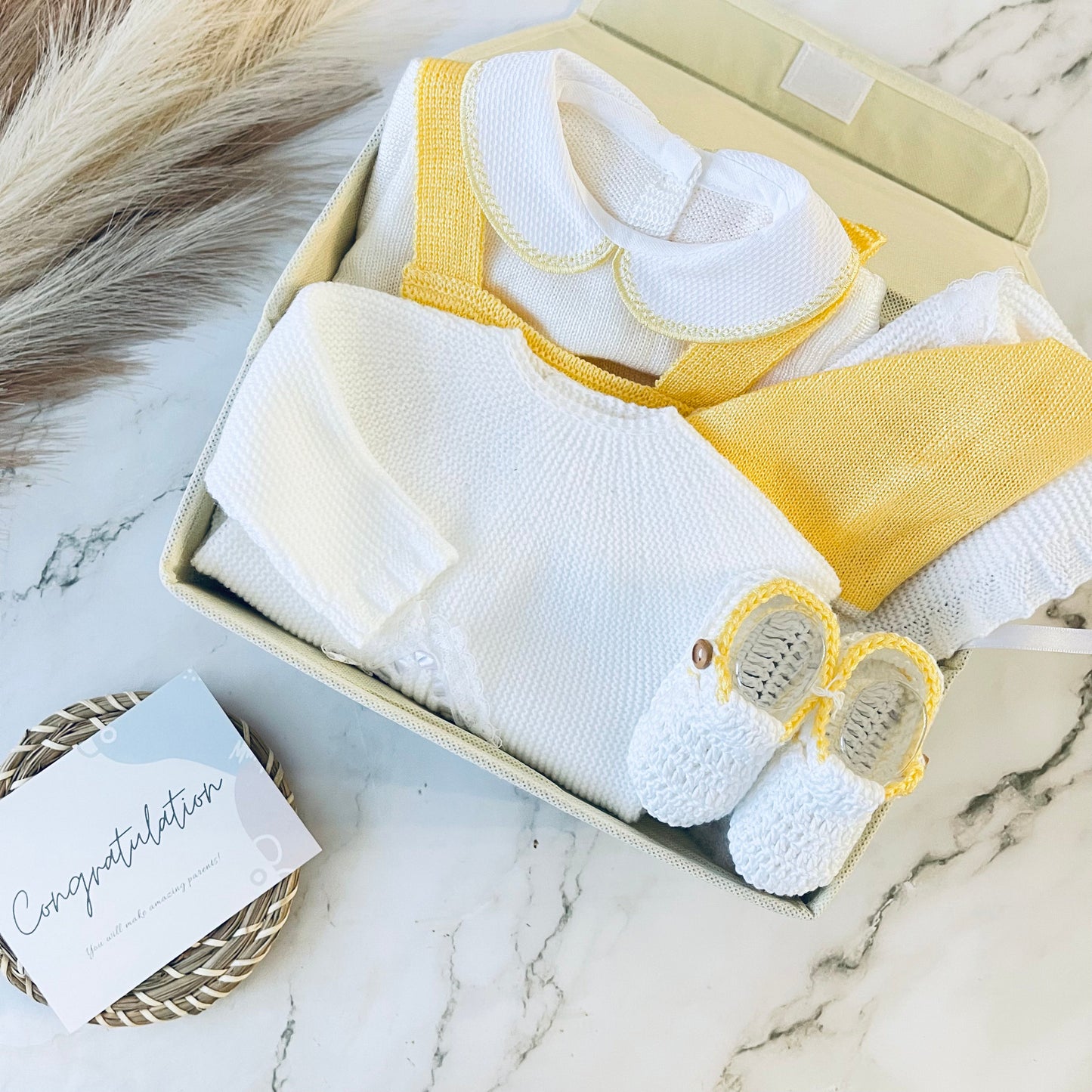 Neutral Gender Baby Knitted Set Luxury Box | SUNSET Luxury box 2 set Baboxie 