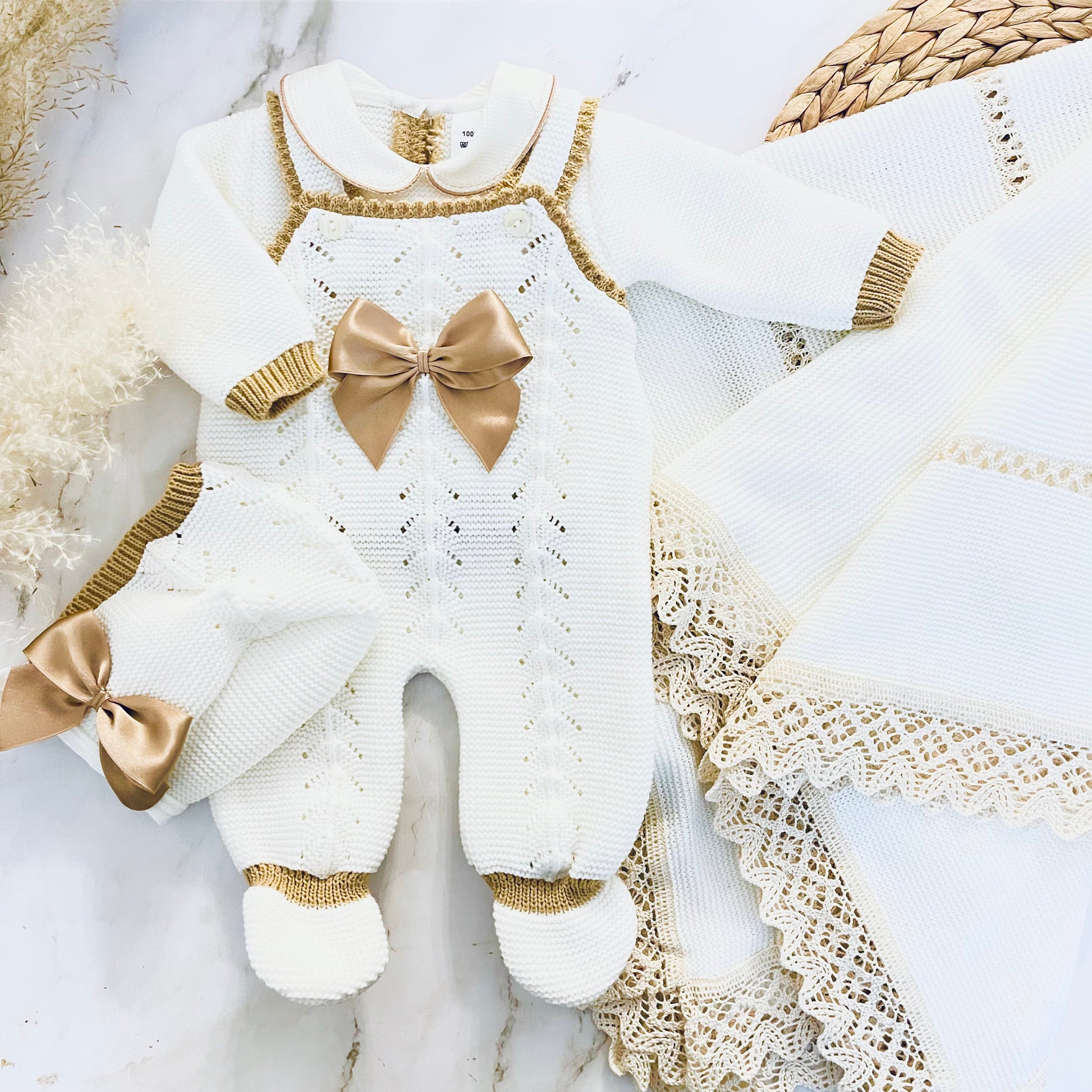 TIKI Perla | Baby Girl Knitted Luxury Box SET Baboxie 