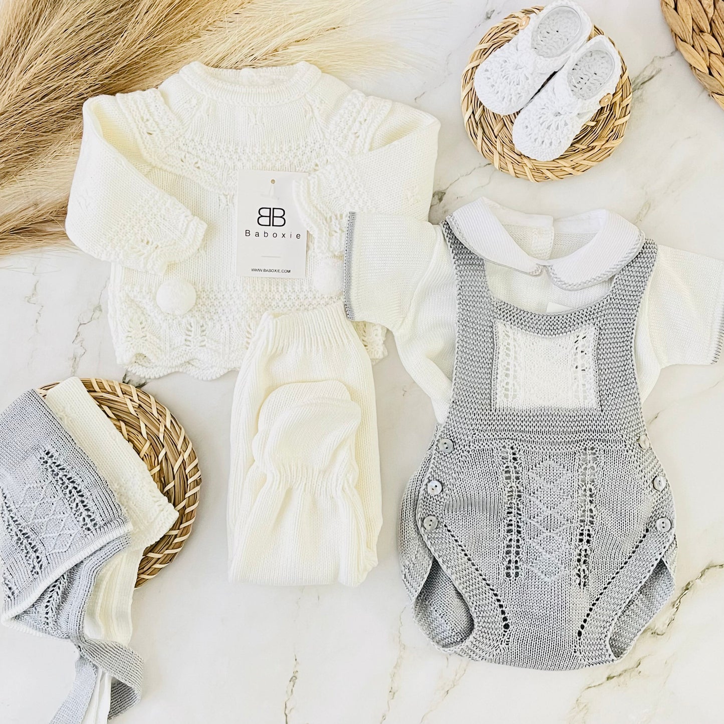 Neutral Gender Baby Knitted Sets | CiCiLE Luxury box 2 set Baboxie 