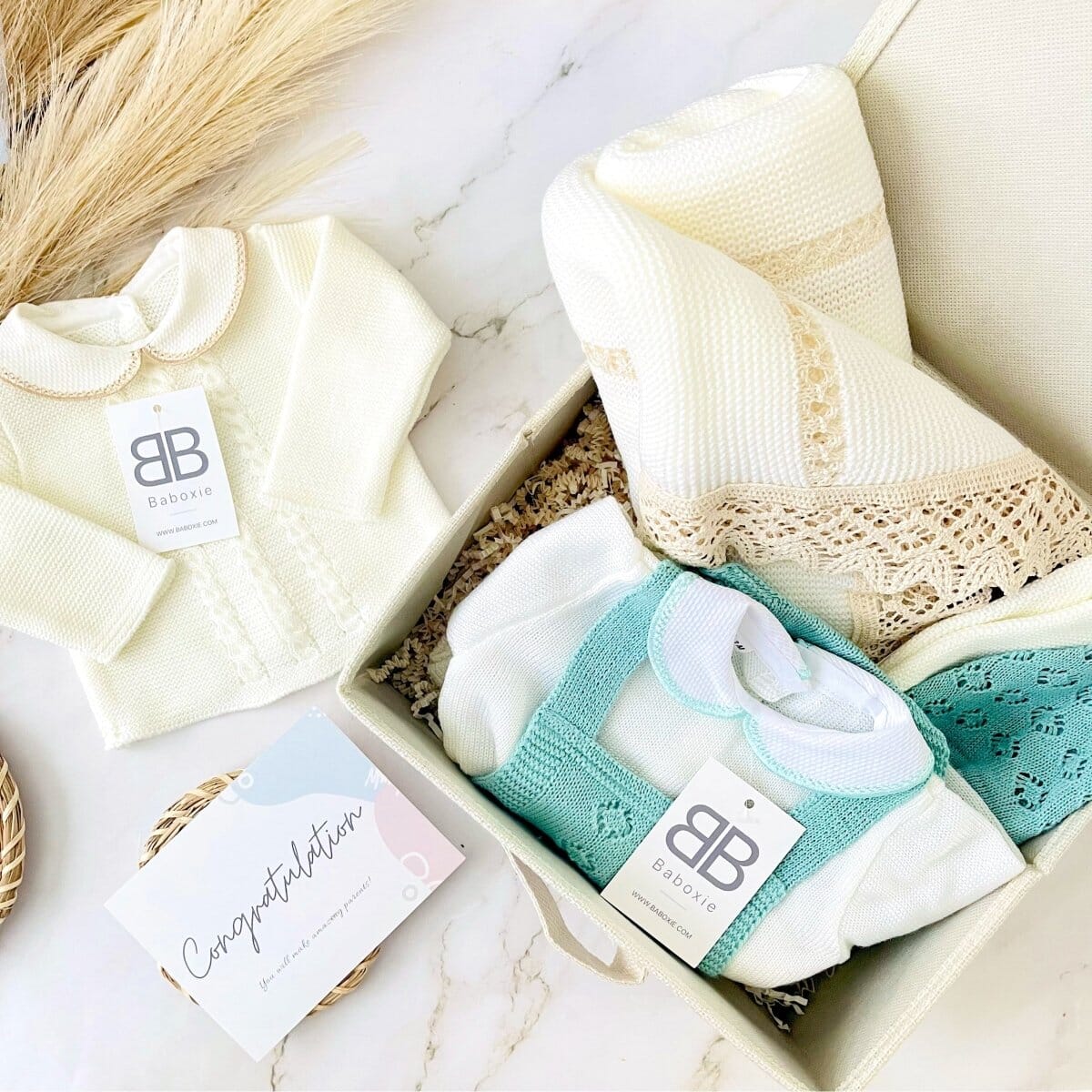 SANTORINI Unisex Baby knitted Sets Deluxe Box | Limited Edition Deluxe box Baboxie 